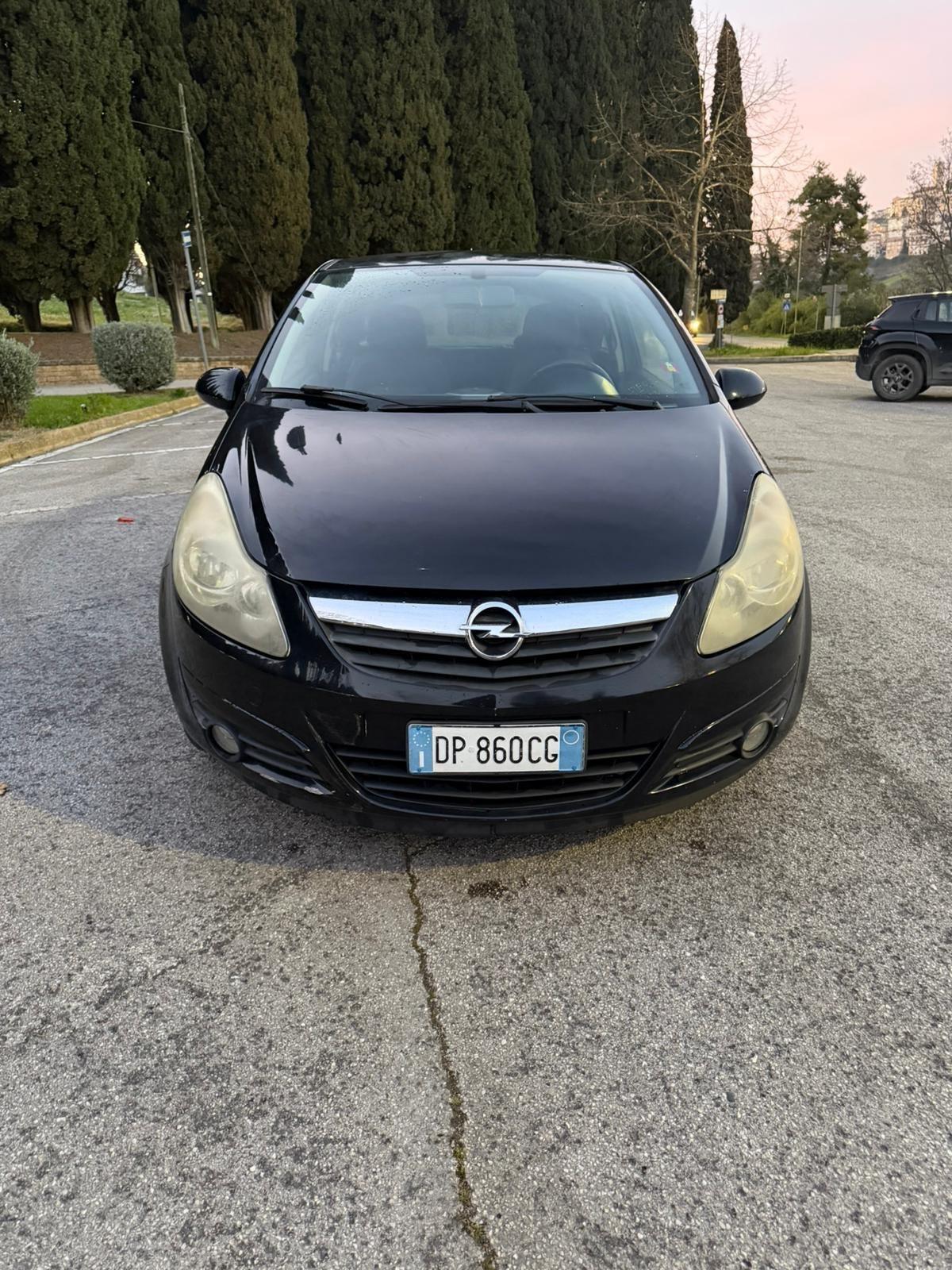 Opel Corsa 1.2 3 porte Sport