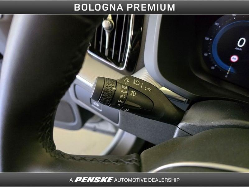 Volvo XC60 XC60 B5 AWD automatico Plus Dark