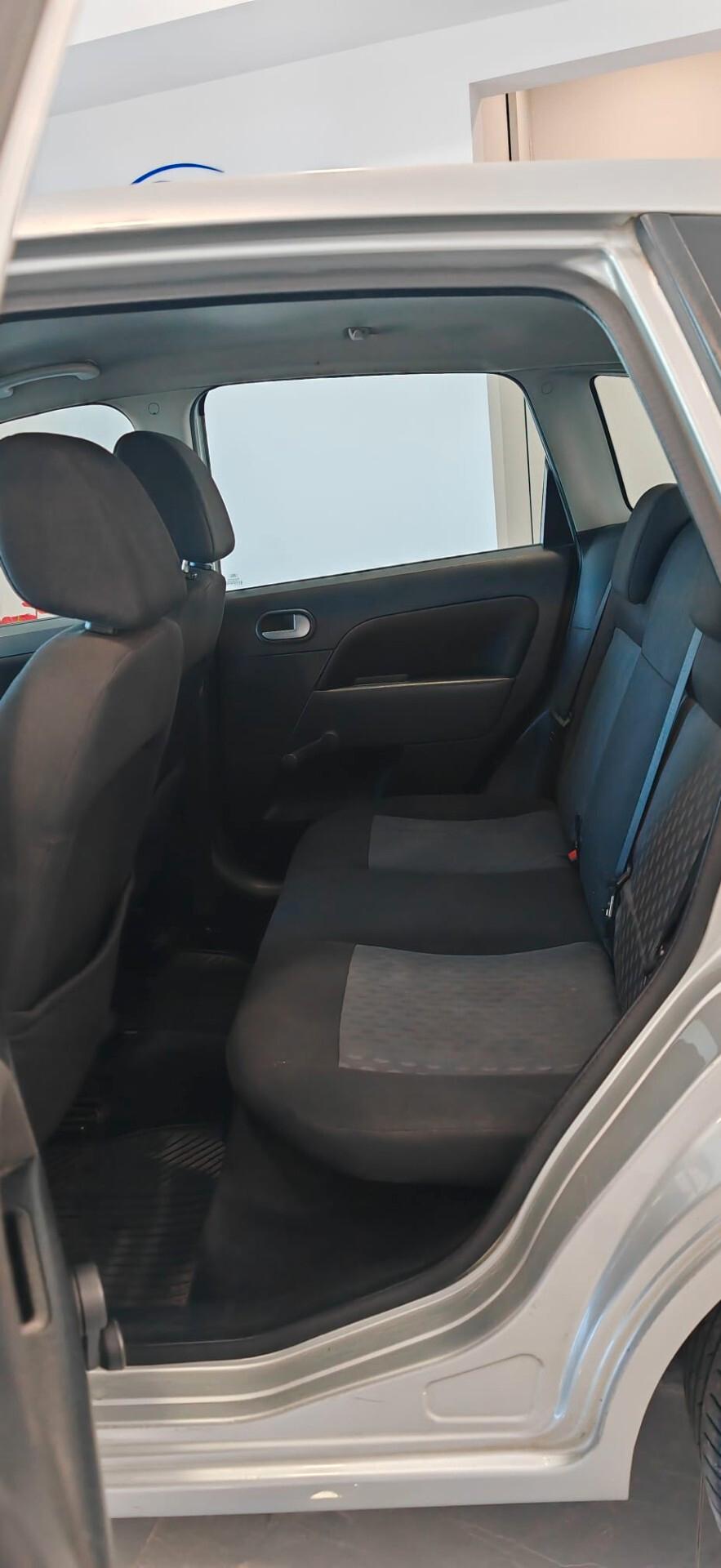 Ford Fiesta 1.2 16V 5p. Ghia