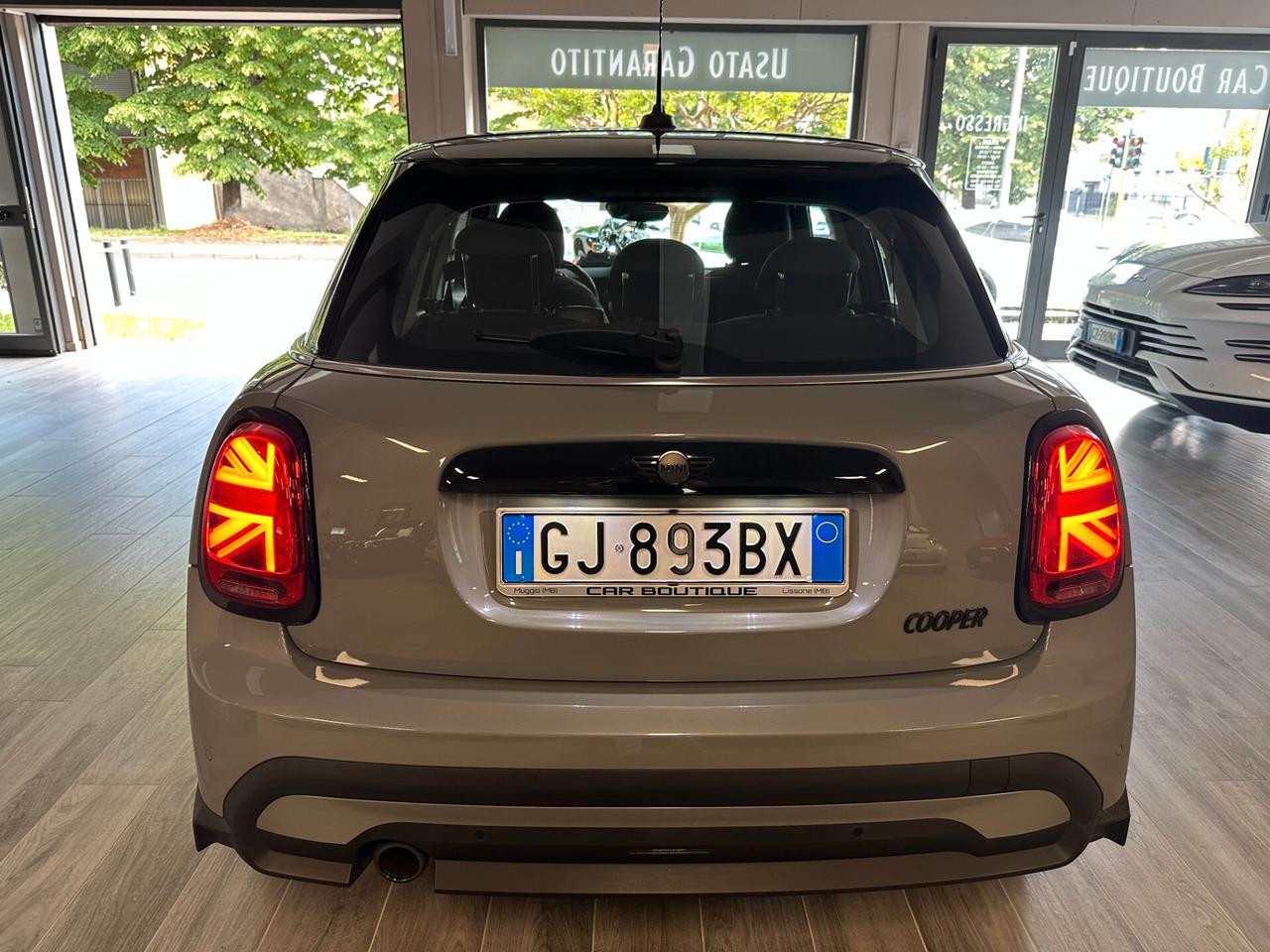 Mini Cooper 5p 1.5 Autom