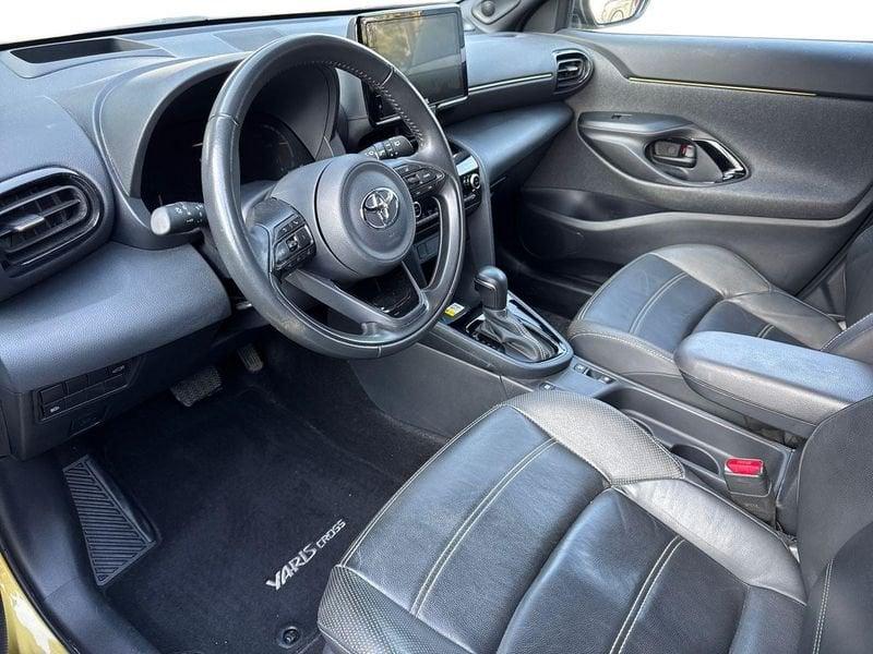 Toyota Yaris Cross 1.5h Premiere awd-i 116cv e-cvt