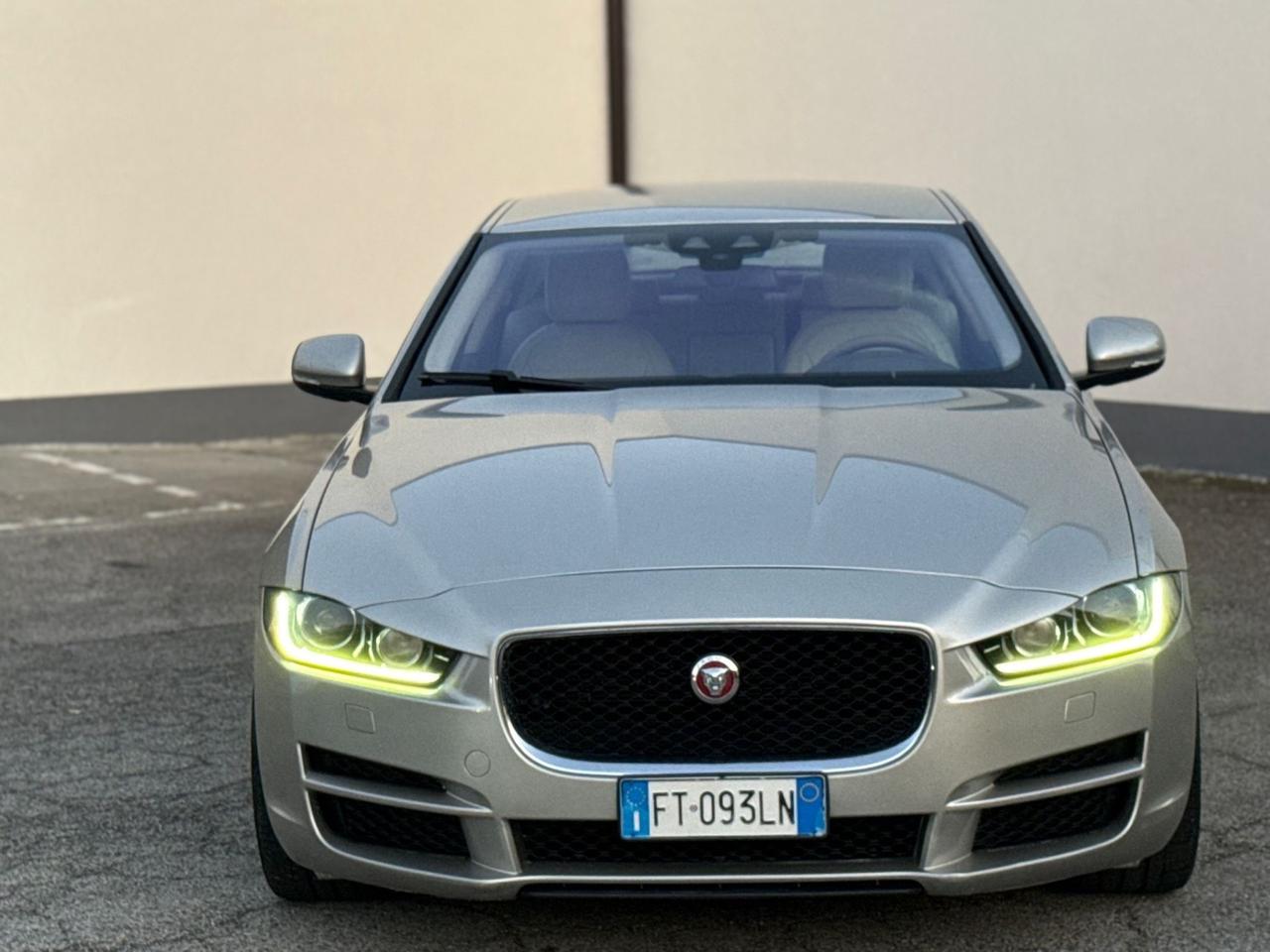 Jaguar XE 2.0 D 180 CV aut. Portfolio
