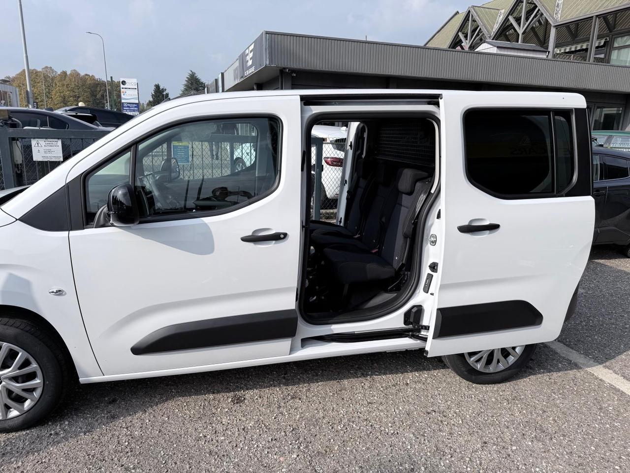 Fiat Doblo Passo Corto 1.5 d Doblo 130cv auto