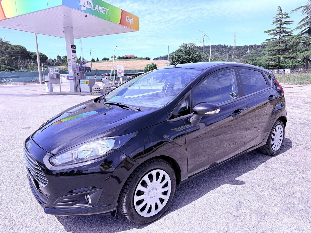 Ford Fiesta 1.5 TDCi 75CV 5 porte Black & White Edition