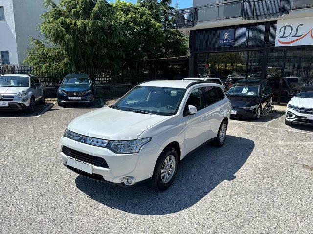 MITSUBISHI Outlander 2.2 DI-D 2WD Intense sconto rottamazzione