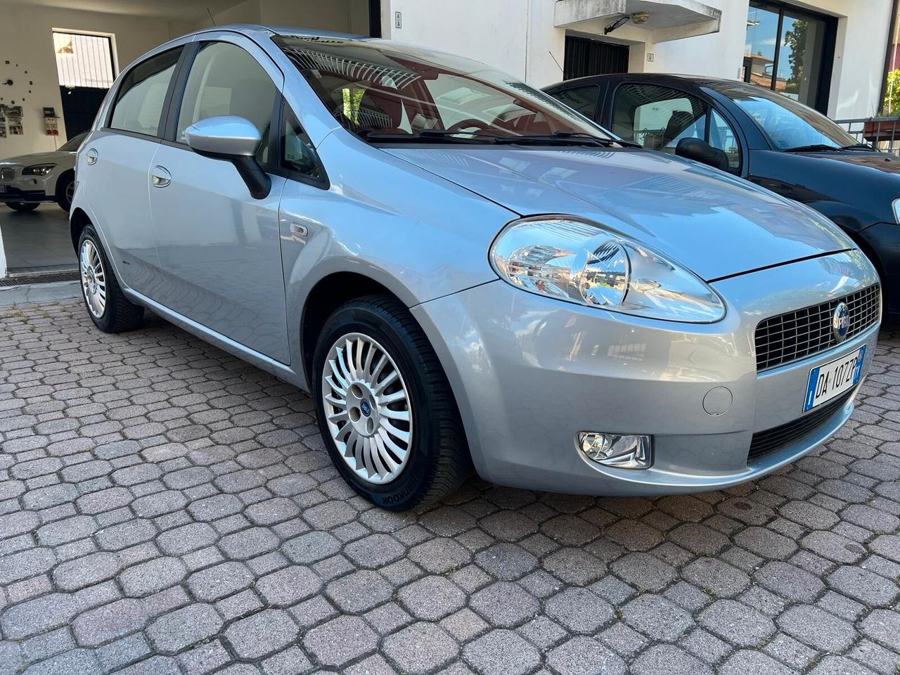 Fiat Grande Punto 1.4 OK NEOPATENTATI