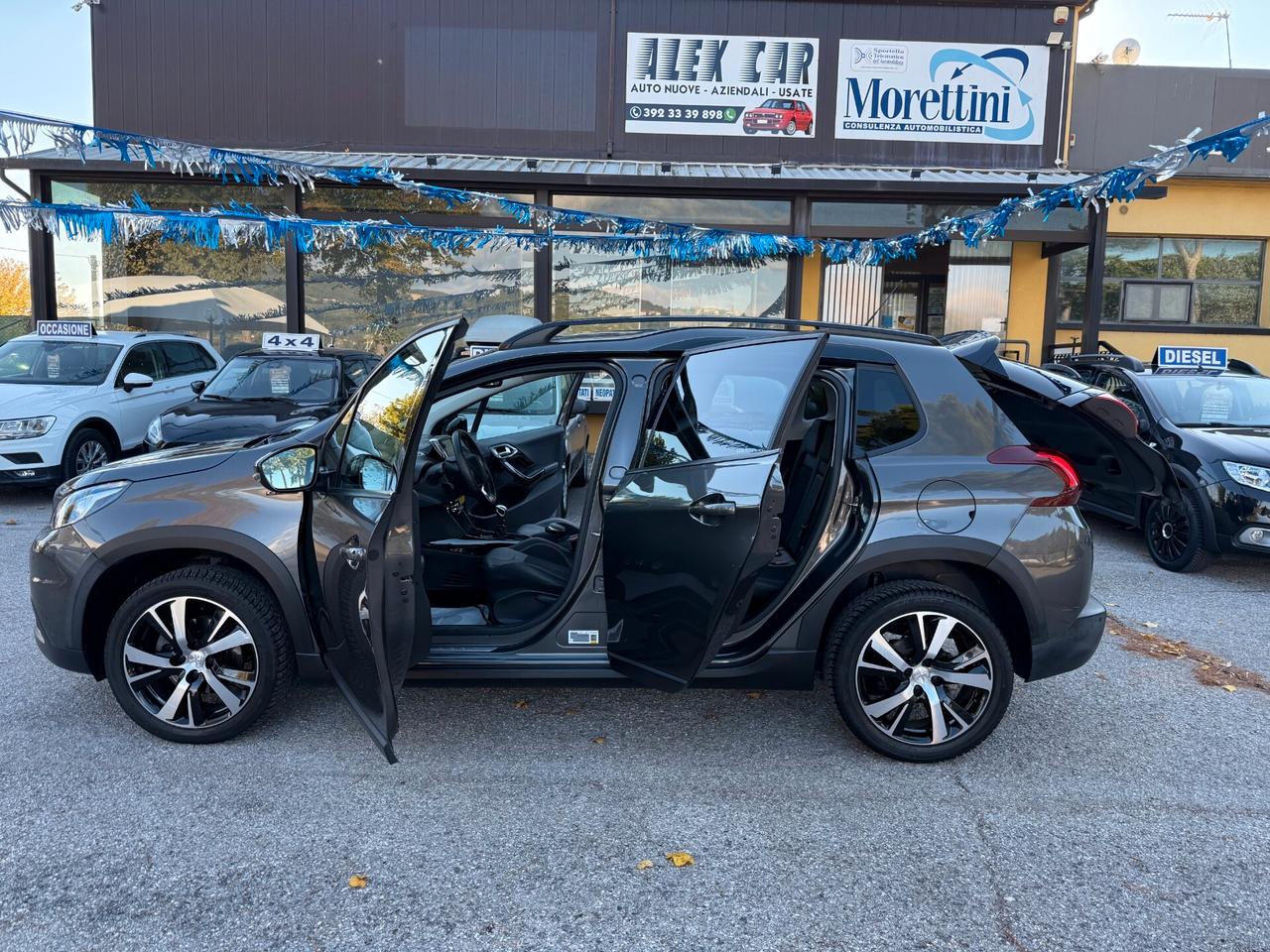 " UNA CHICCA " Peugeot 2008 Pure Turbo GT Line