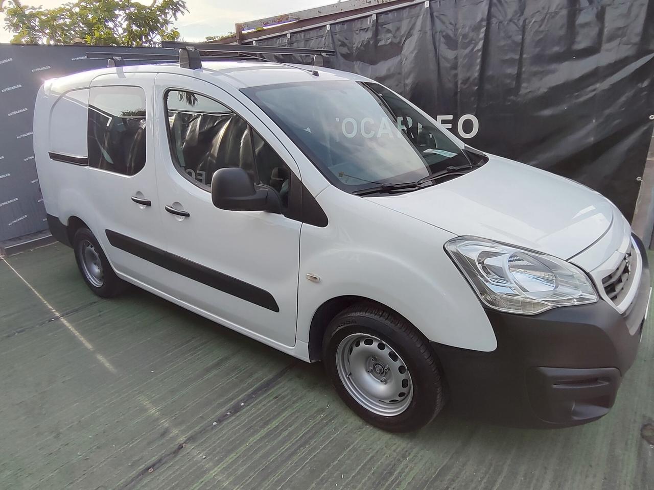 Peugeot Partner maxi prolungato 5 posti