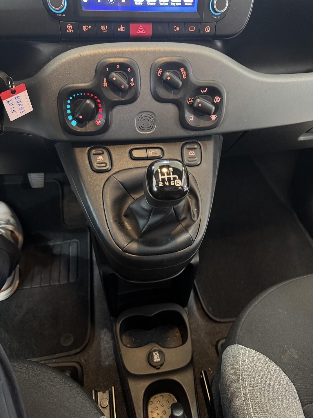 FIAT PANDA HIBRIDA 1.0 cc. CAR PLAY