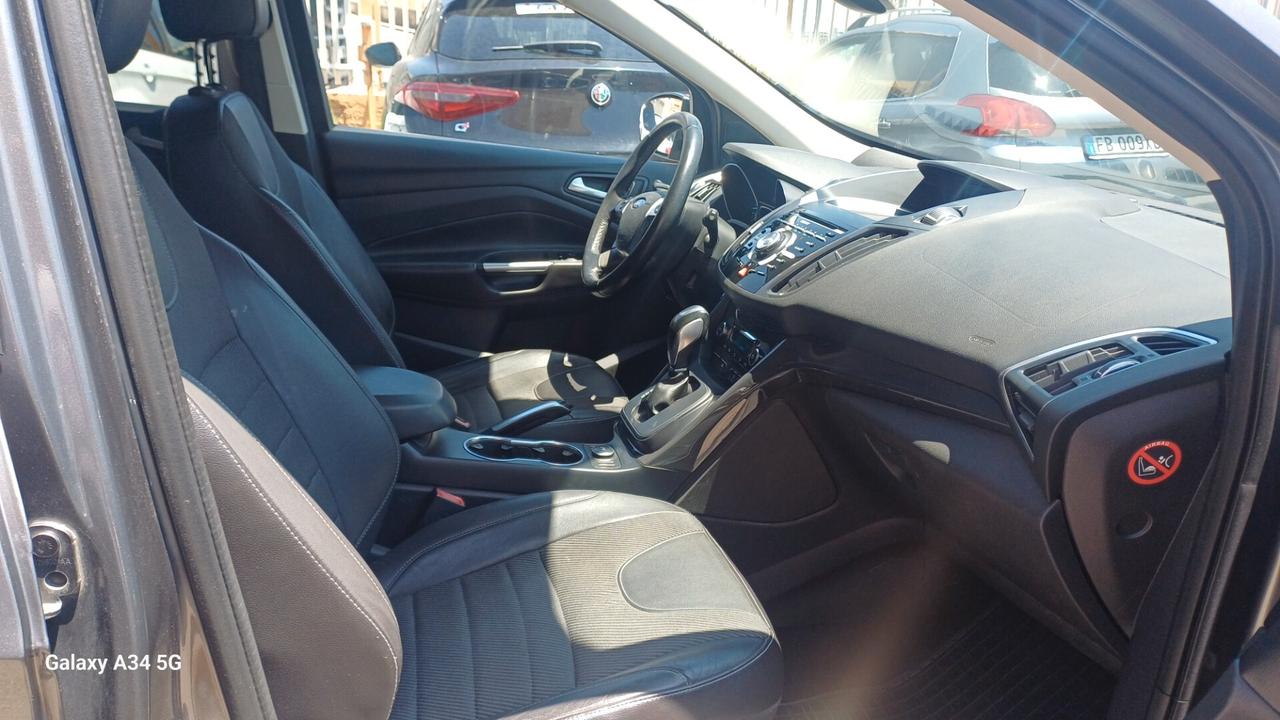 Ford Kuga 2.0 TDCI 140 CV 4WD Powershift Titanium