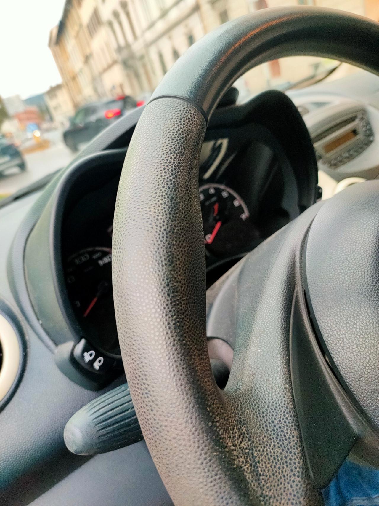 Ford Ka 1.2 8V 69CV Neopatentati