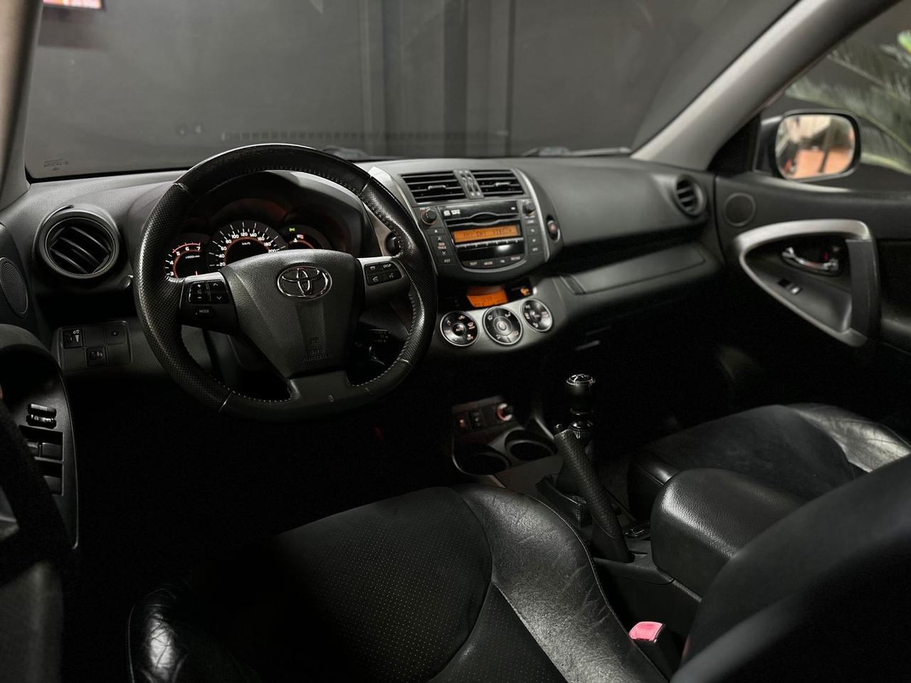Toyota RAV 4 2.2 D-4D Exclusive #10902