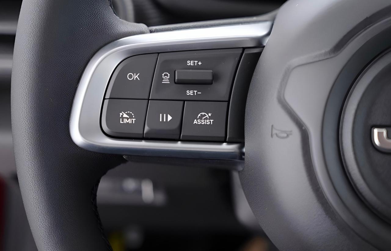 Jeep Avenger 1.2 Turbo 100 CV LONGITUDE KM 0 VARI COLORI