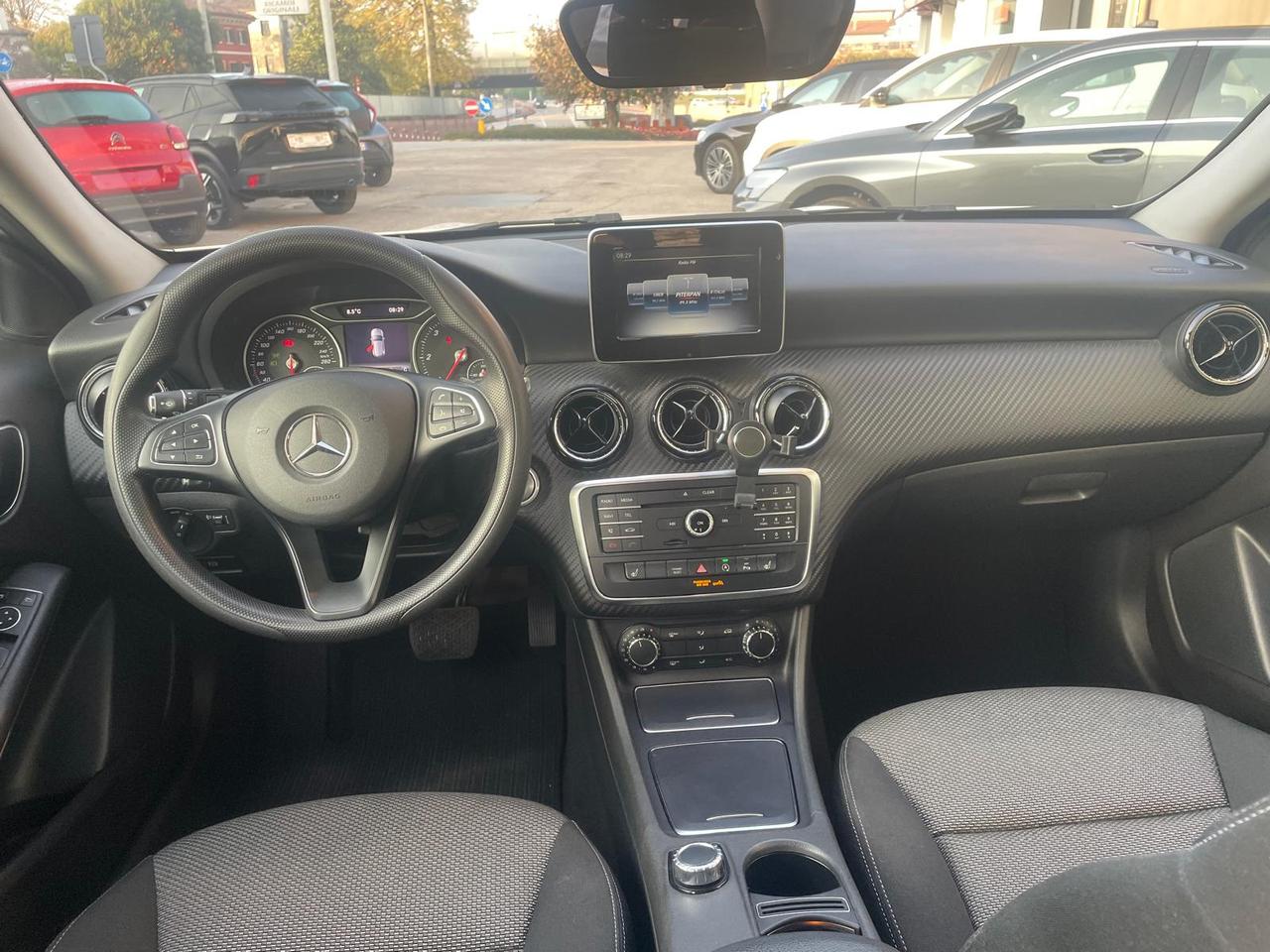 MERCEDES GLA 200 D AUTOMATIC EXECUTIVE