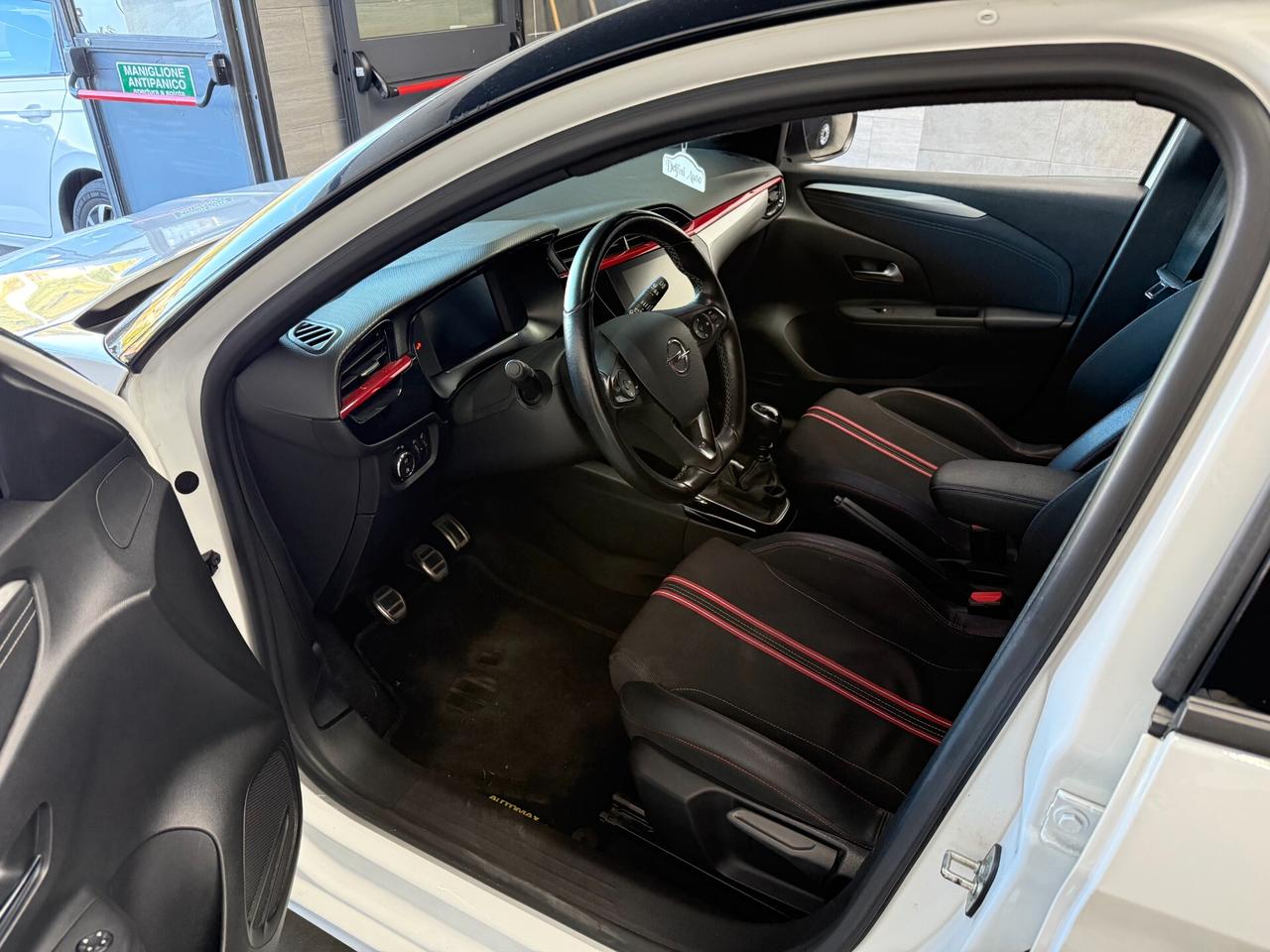 Opel Corsa 1.2 100 CV GS Line