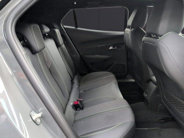 PEUGEOT 2008 Hybrid 136 e-DCS6 GT