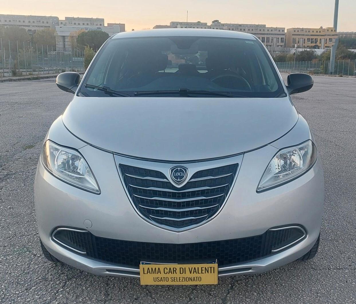 LANCIA YPSILON 1.2-UNICO PROPRIETARIO-NEOPATENTATI