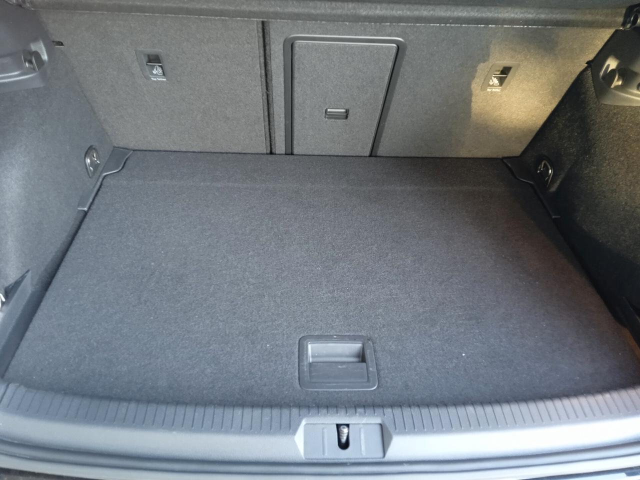 Volkswagen Golf GTI PERFORMANCE FULL LED VIRTUAL KOPTIT APPEL CAR PLAY SENS PARK NAVY IN ARRIVO OPZIONABILE