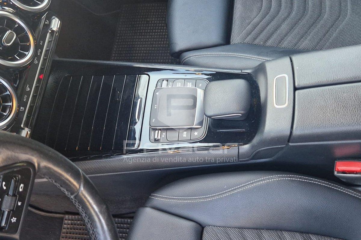 MERCEDES GLB 180 d Automatic Sport