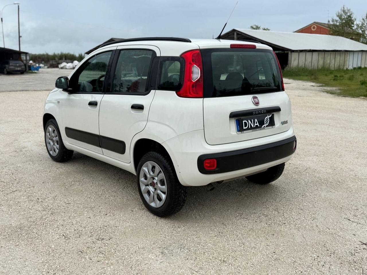 Fiat Panda natural power benzina metano NEOPATENTATi