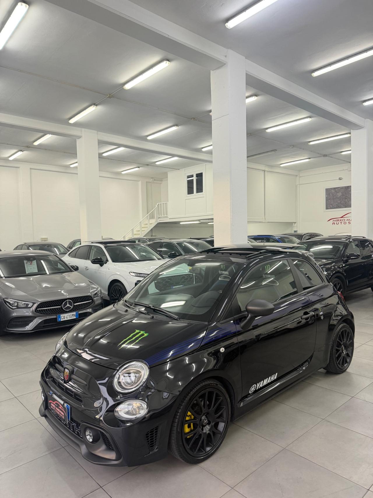 500 Abarth 595 165 CV Monster Energy Yamaha