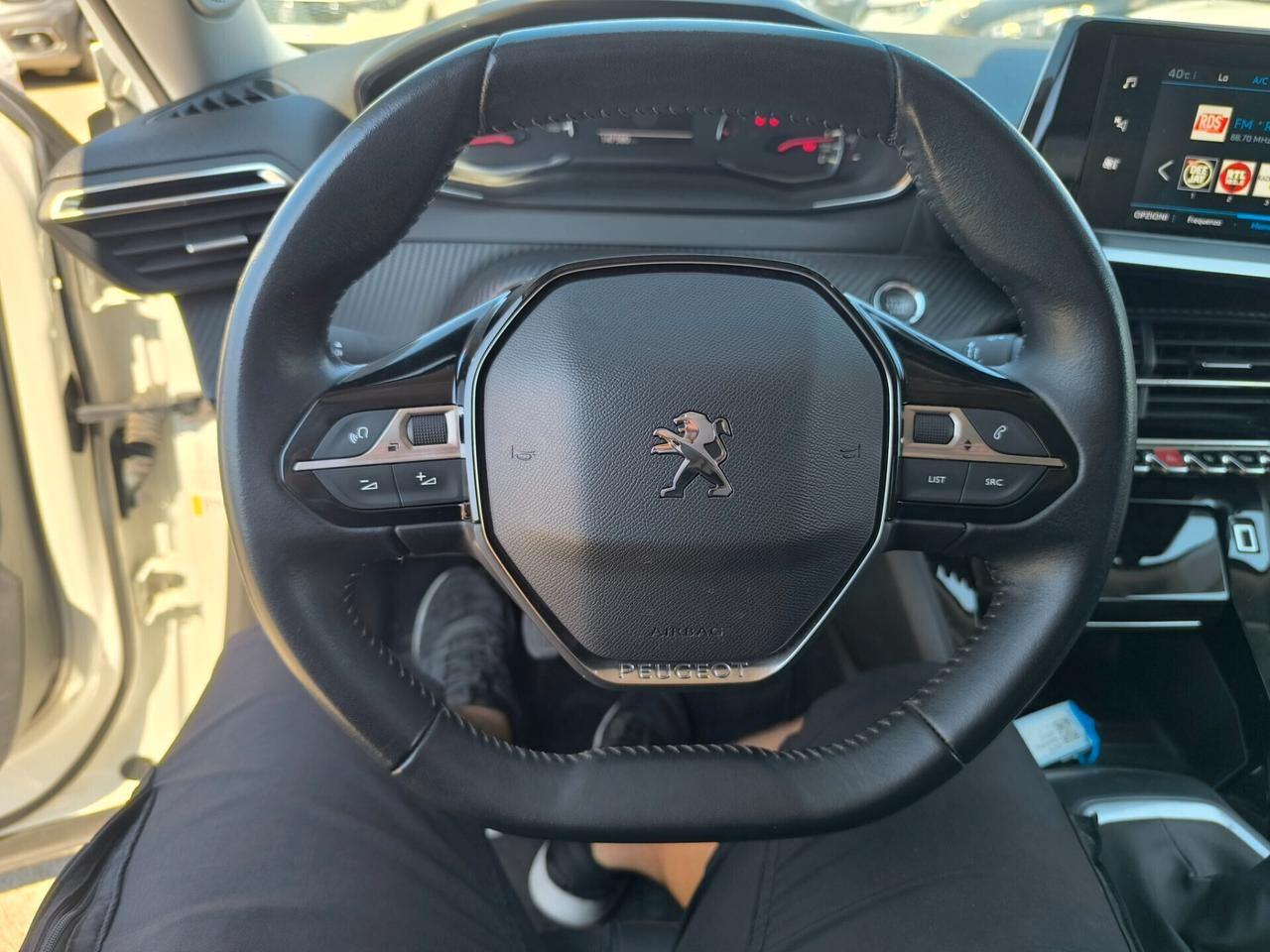 Peugeot 2008 BlueHDi 100 S&S Allure Navi Pack 2020