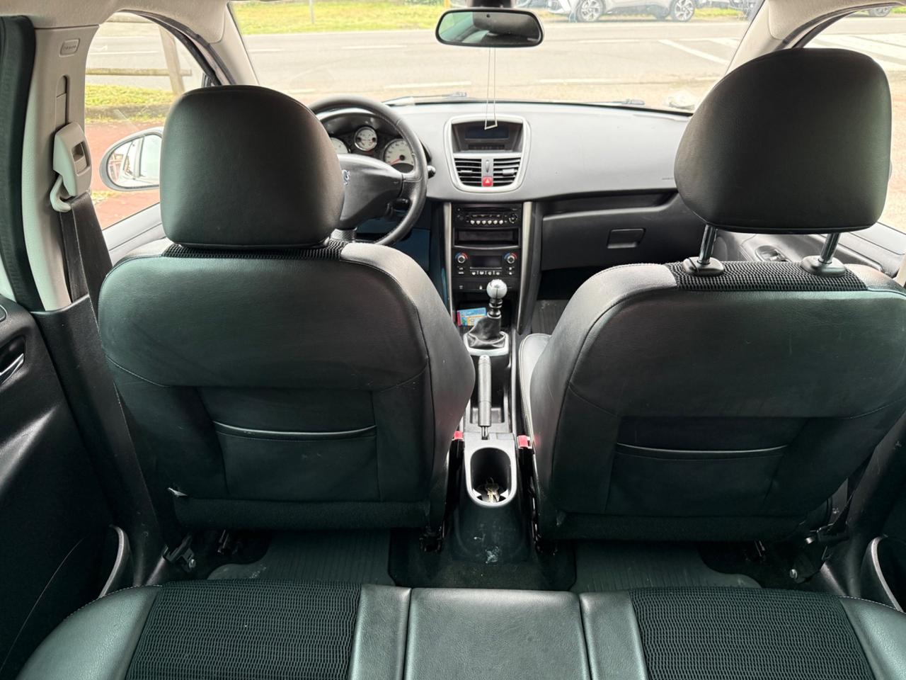 Peugeot 207 1.6 8V HDi 112CV allure