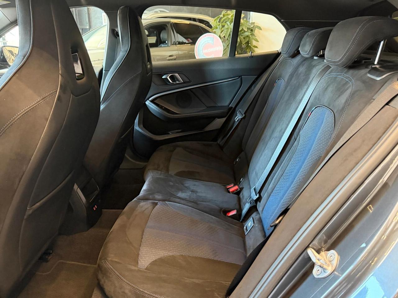 BMW 118D M-SPORT 2.0 150CV 110KW NAVI CRUISE ANNO 2021