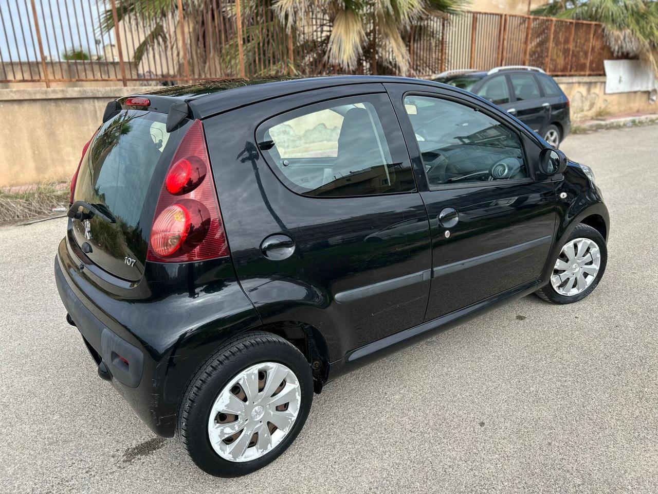 Peugeot 107 1.0 68CV 5p. Urban Move