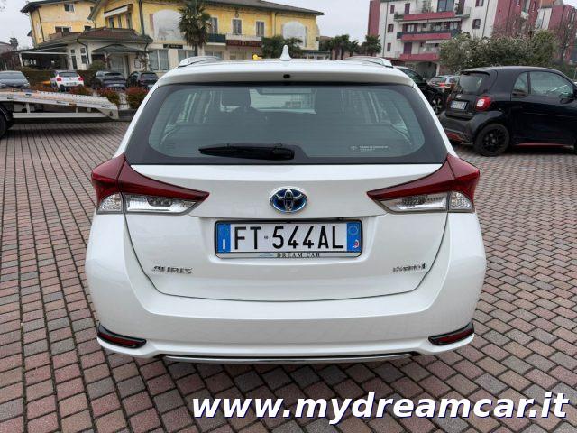 TOYOTA Auris Touring Sports 1.8 Hybrid