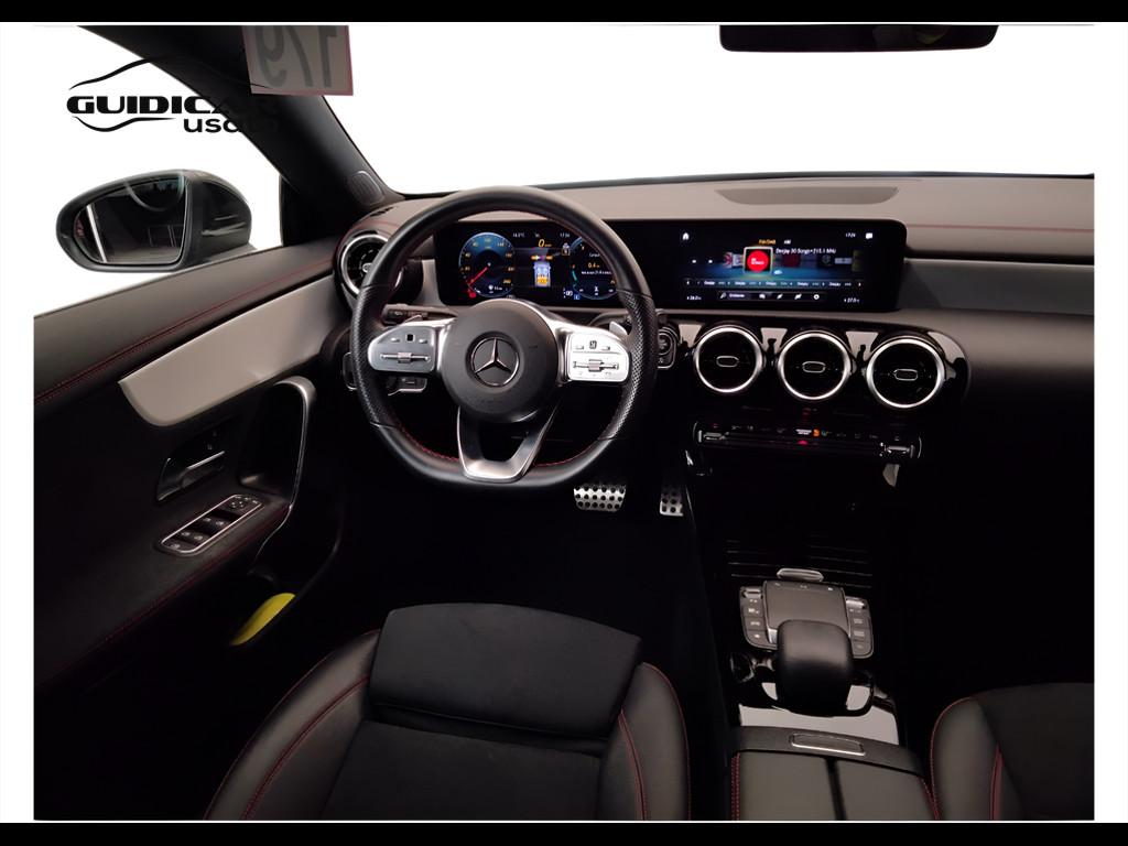 Mercedes-Benz CLA Sh.Brake - X118 - CLA Shooting Brake 200 d Premium 4mati