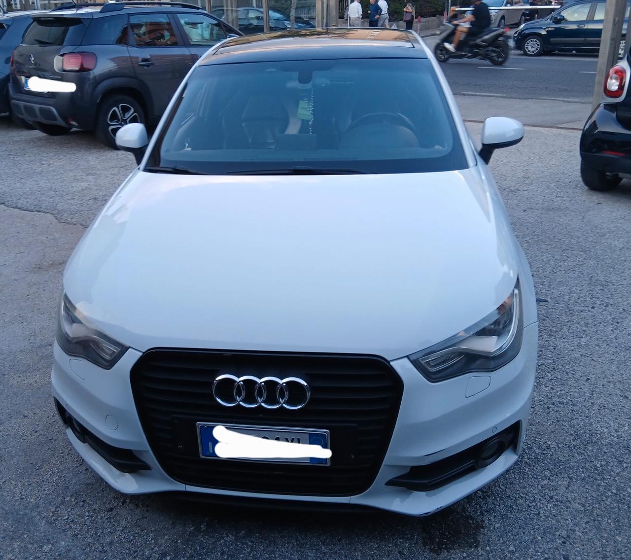 Audi A1 1.6 TDI S tronic Ambition Sline