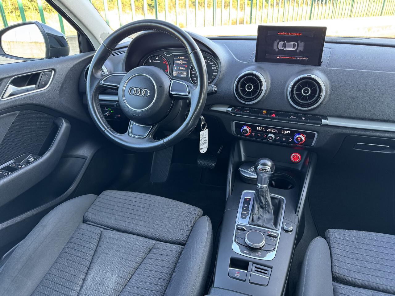 Audi A3 Sedan 1.6 TDI clean diesel S tronic Ambition