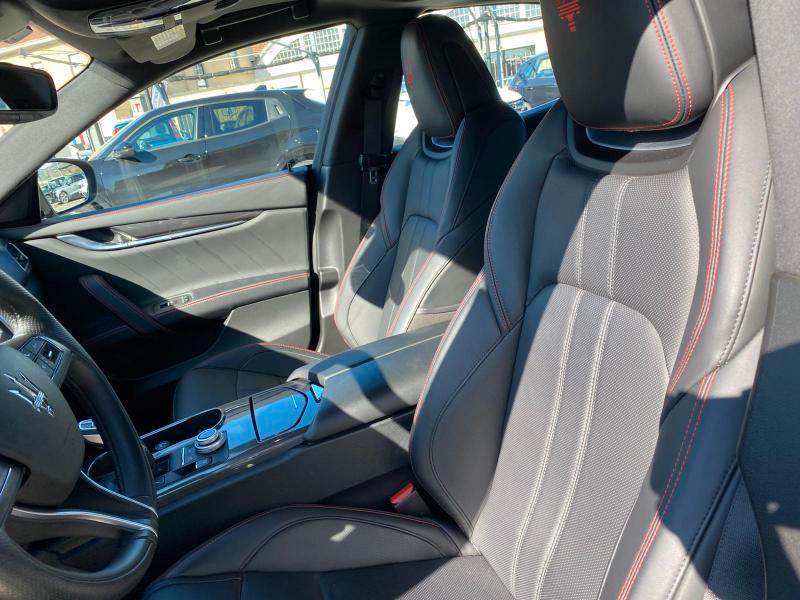 Maserati Ghibli 3.0 V6 Modena 430cv awd auto