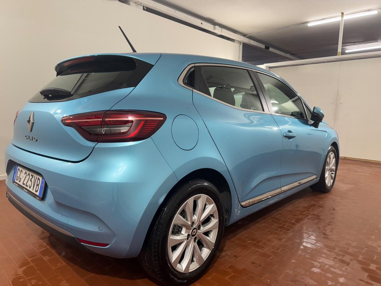 Renault Clio Intens *NEOPATENTATI*