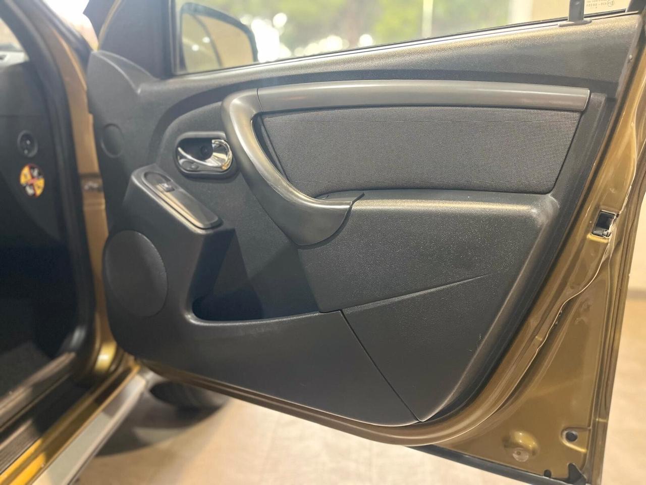 DACIA DUSTER 1.5 dCi 4x2 Lauréate *UNICOPRO* *2017*