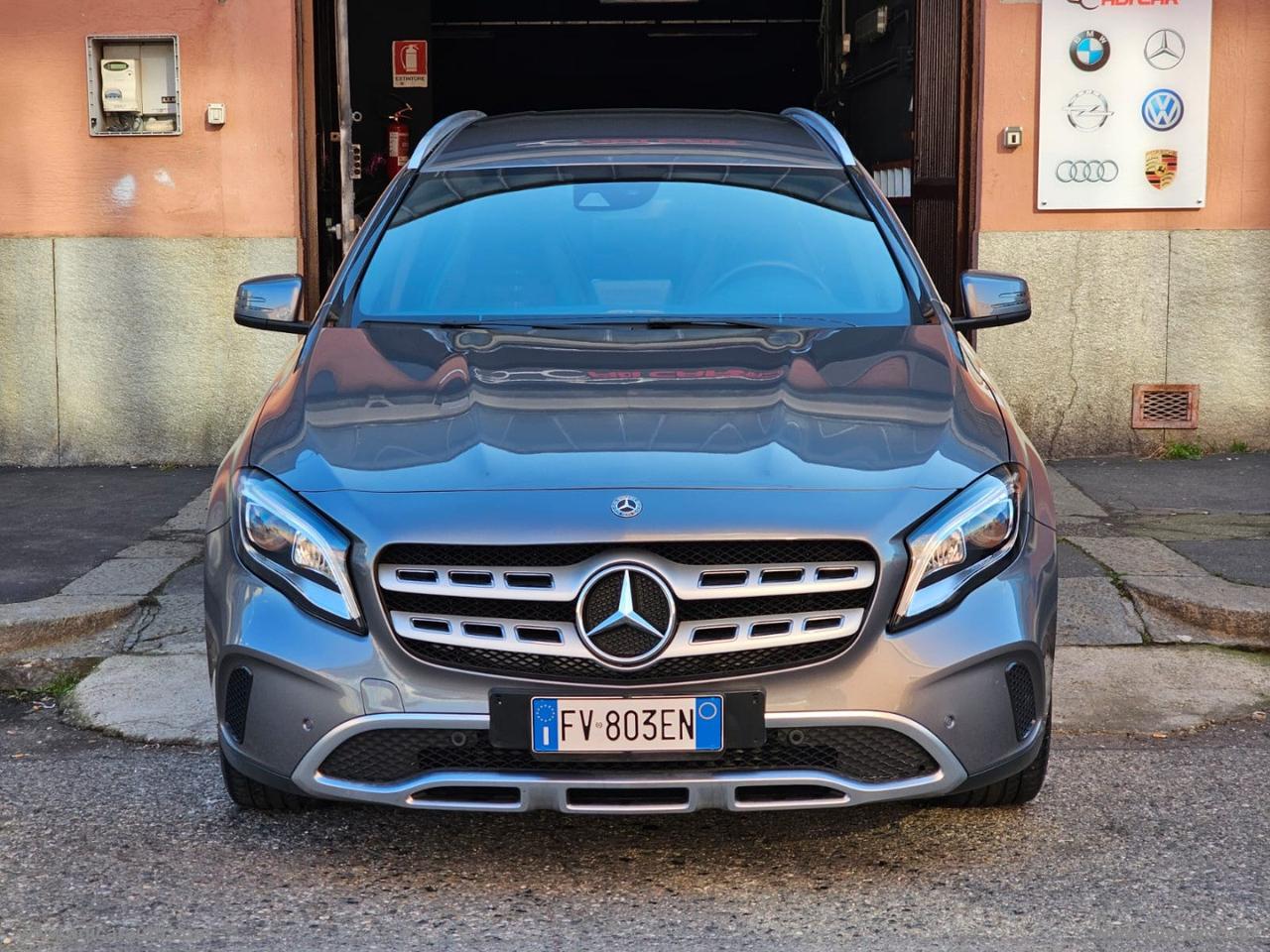 MERCEDES-BENZ GLA 180 Sport