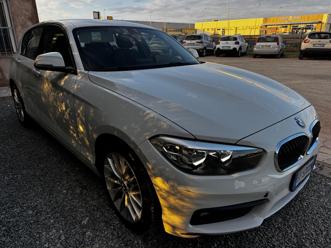 Bmw 118 118d 5p. Advantage