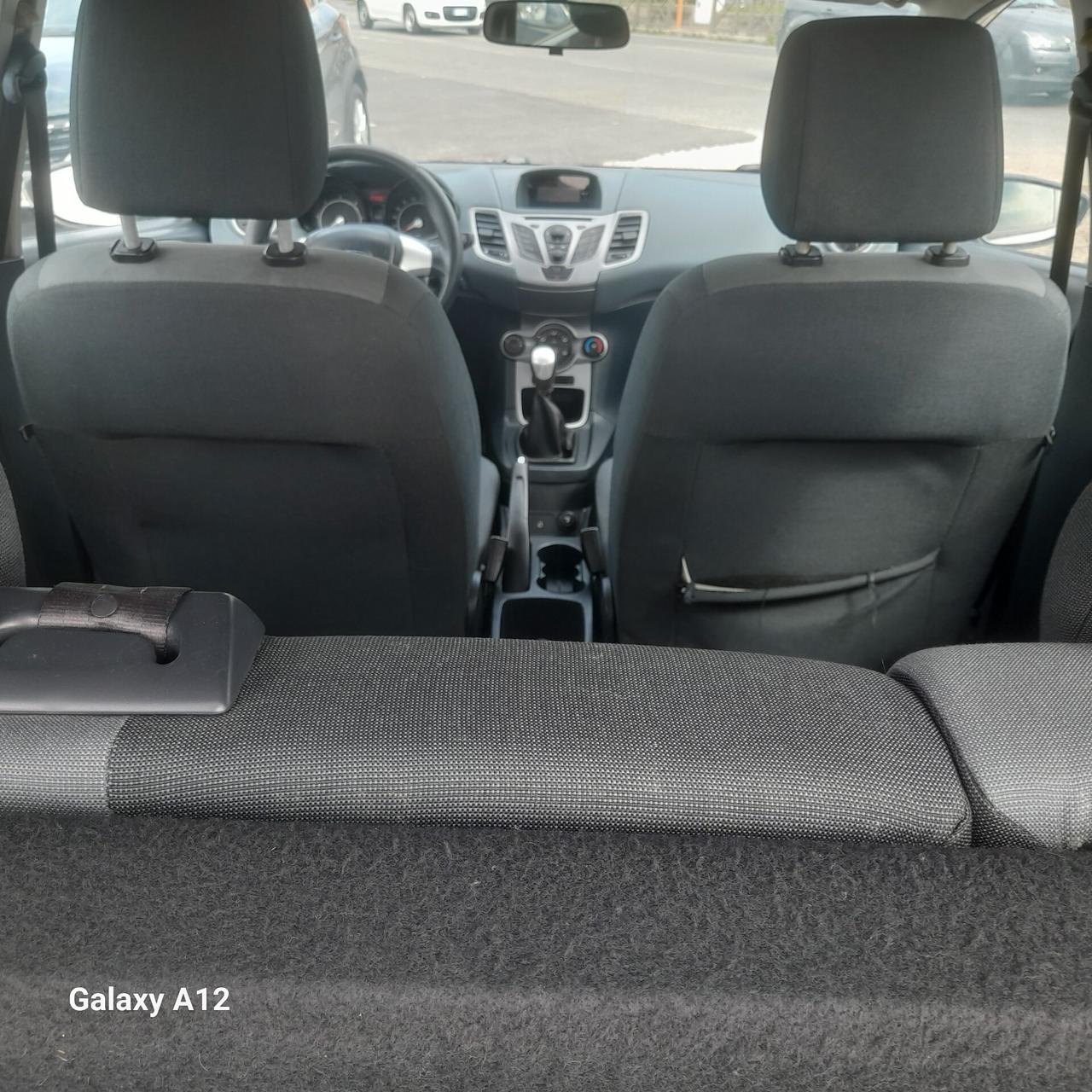 Ford Fiesta 1.4 TDCi 70CV 5 porte