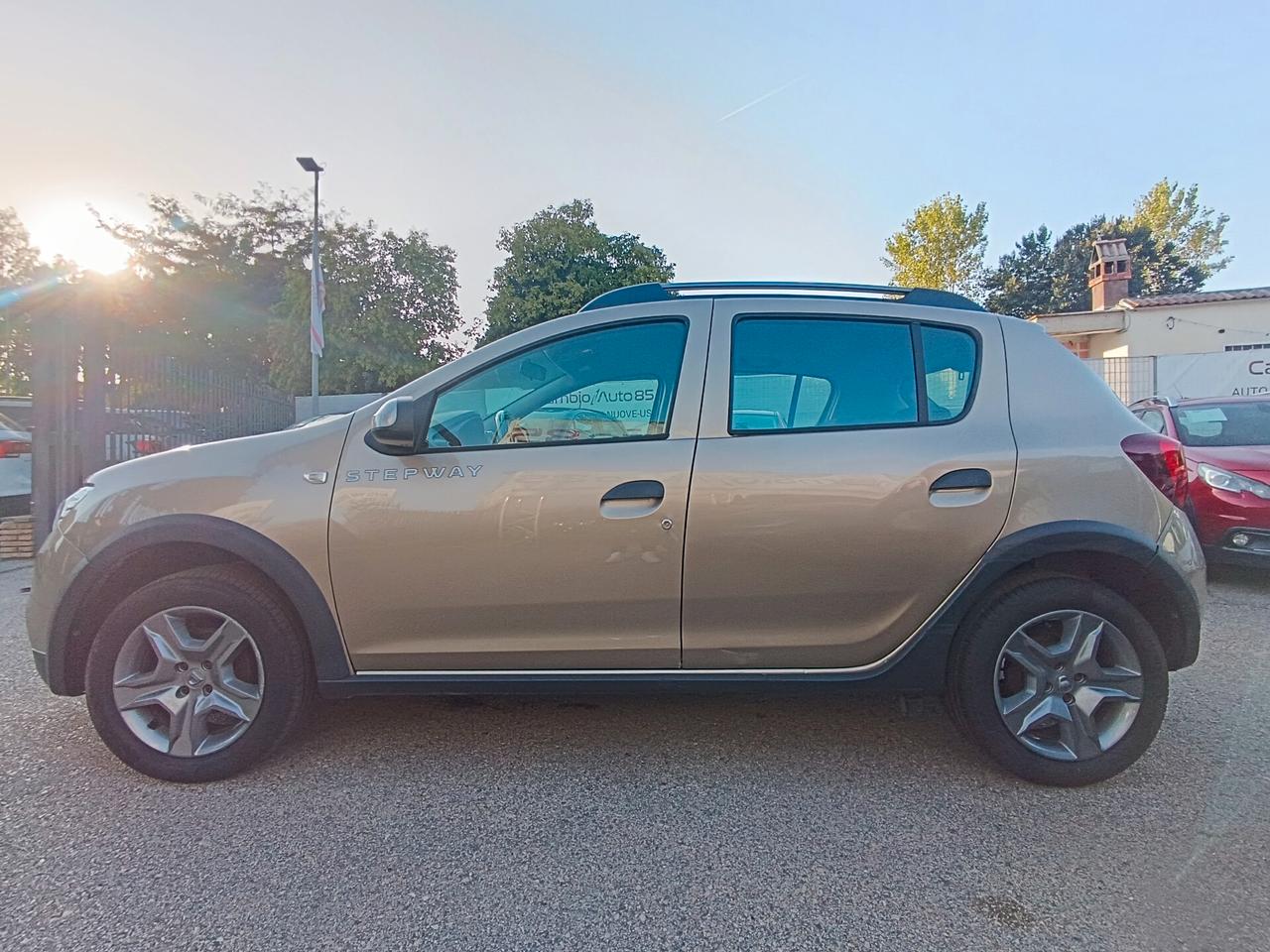 Dacia Sandero Stepway 1.0 TCe 100 CV ECO-G Comfort