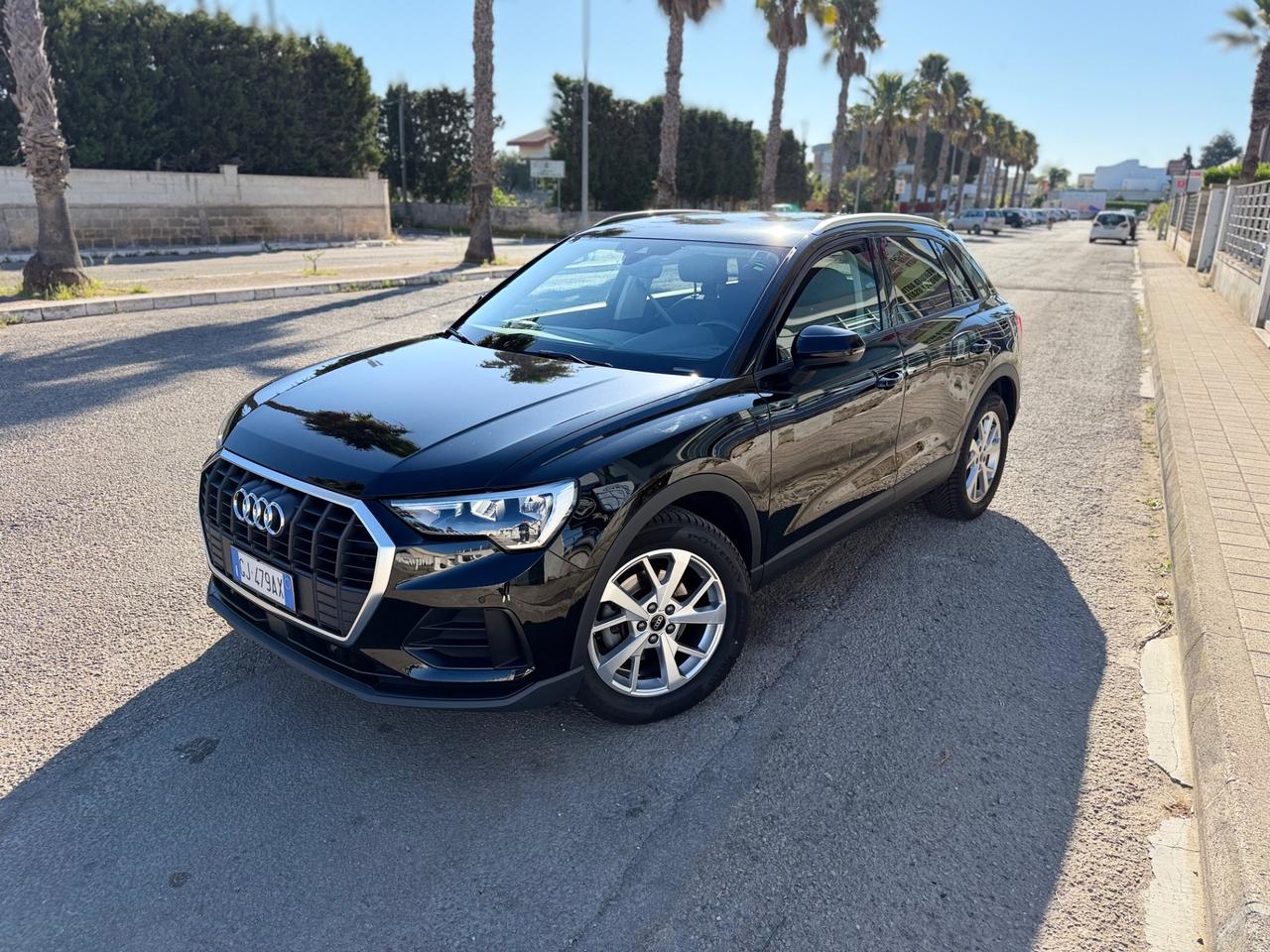 Audi Q3 35 TDI S tronic Business Advanced
