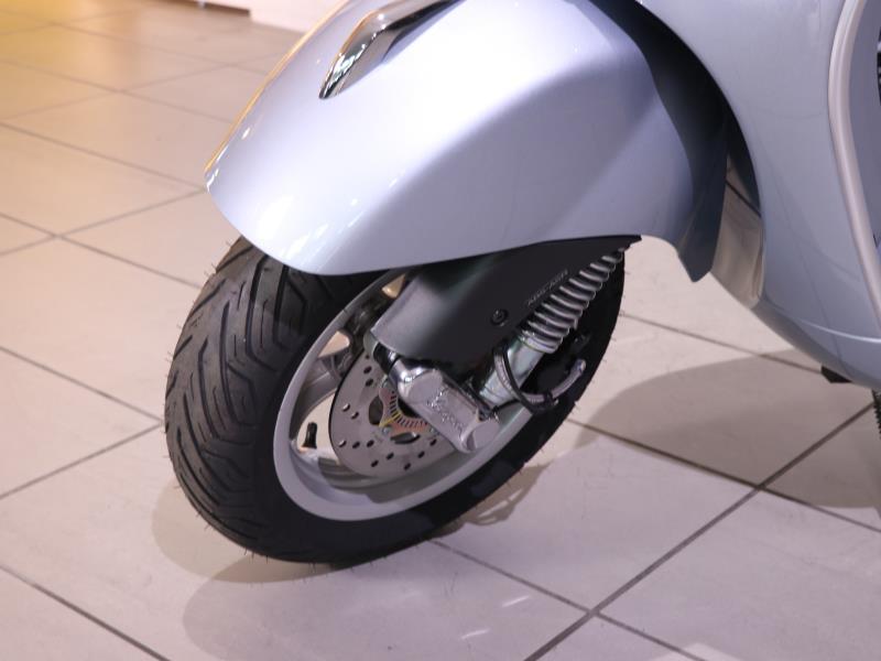 Piaggio Vespa GTS 300 HPE ABS