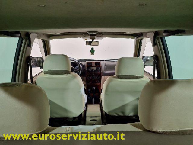 NISSAN Terrano II 2.7 Tdi 3 porte Luxury