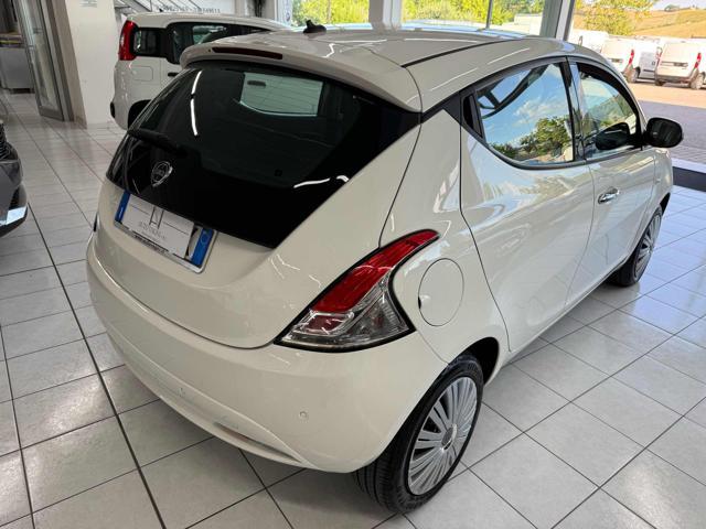 LANCIA Ypsilon 1.0 FireFly 5 porte S&S Hybrid Ecochic Gold