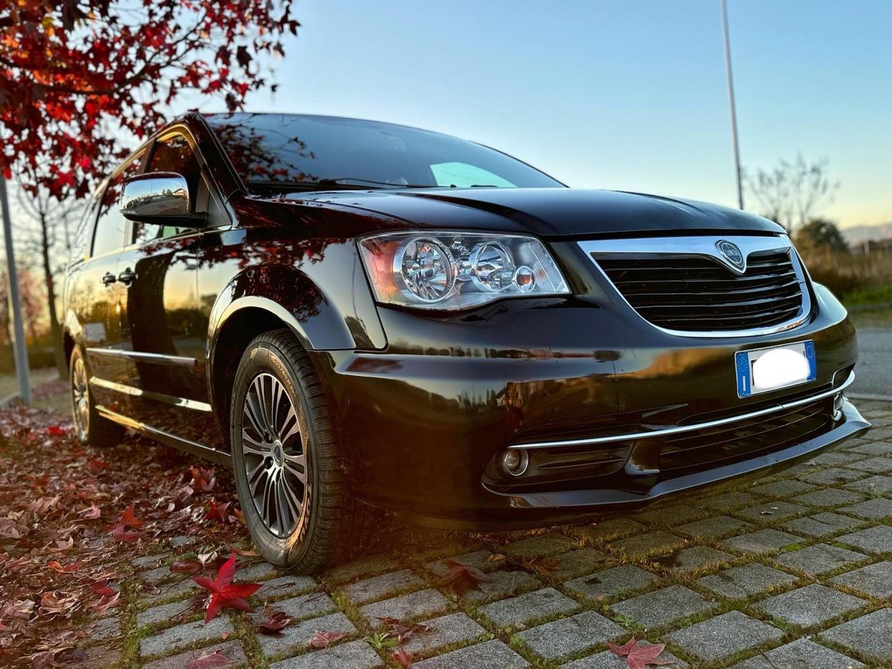 Lancia Voyager 2.8 Turbodiesel Platinum 177 CV