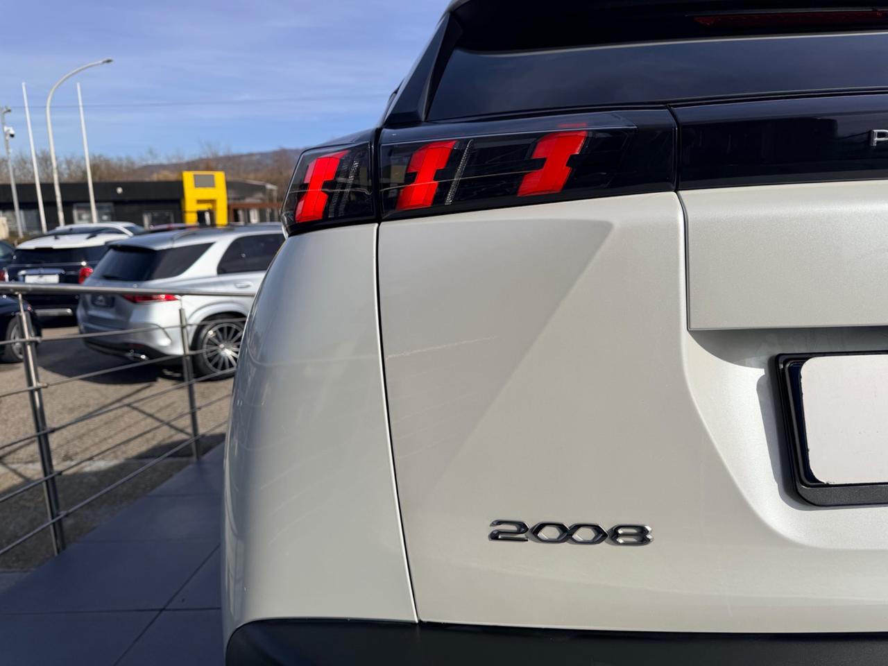 Peugeot 2008 BlueHDi 110 S&S Allure Pack