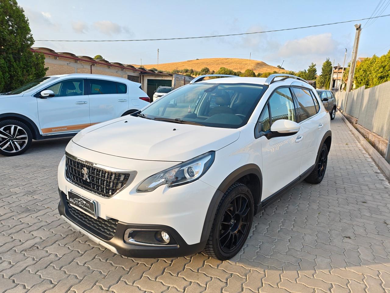 Peugeot 2008 BlueHDi 100 Black Matt