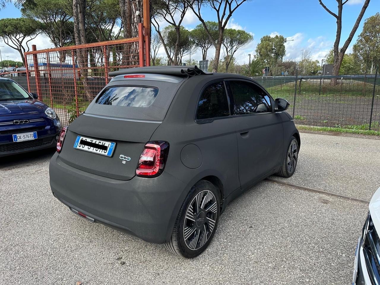 Fiat 500 500e Cabrio 42 kWh La Prima