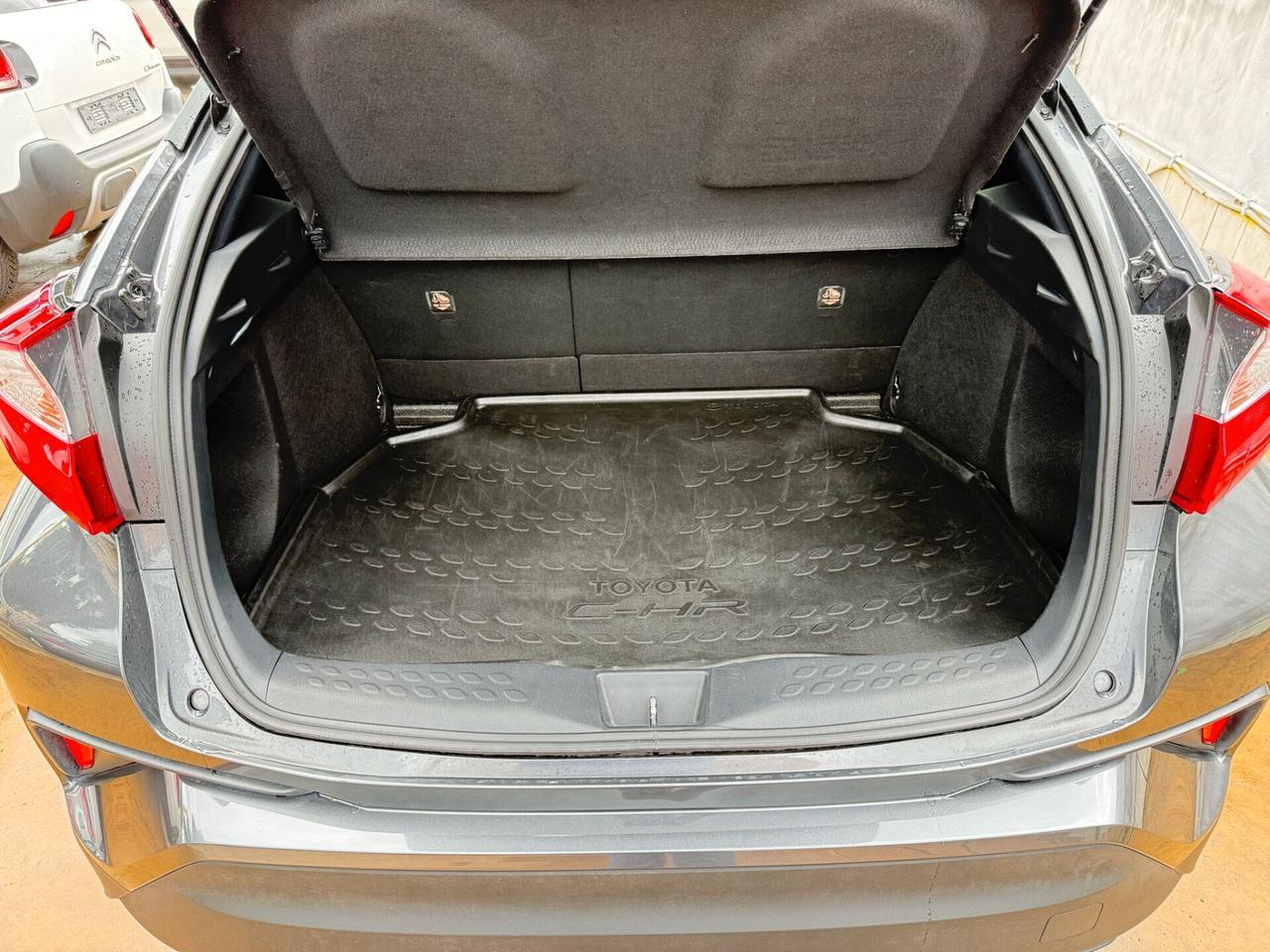 Toyota C-HR 1.8 Hybrid E-CVT Lounge