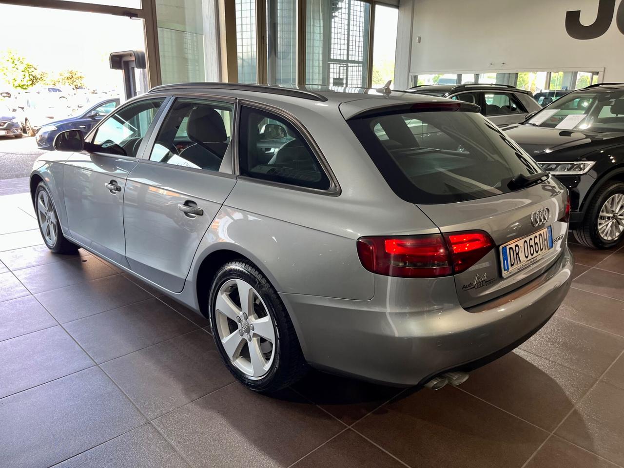 Audi A4 Avant 2.0 TDI 143CV Advanced BOOK SERVICE COMPLETO